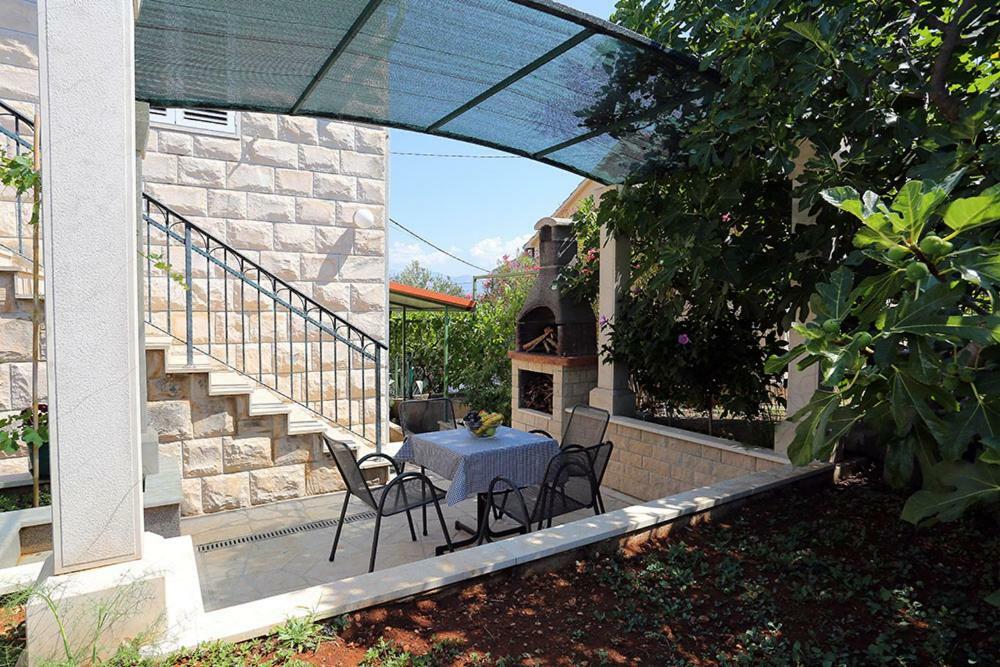 Apartments Off Supetar Exterior foto